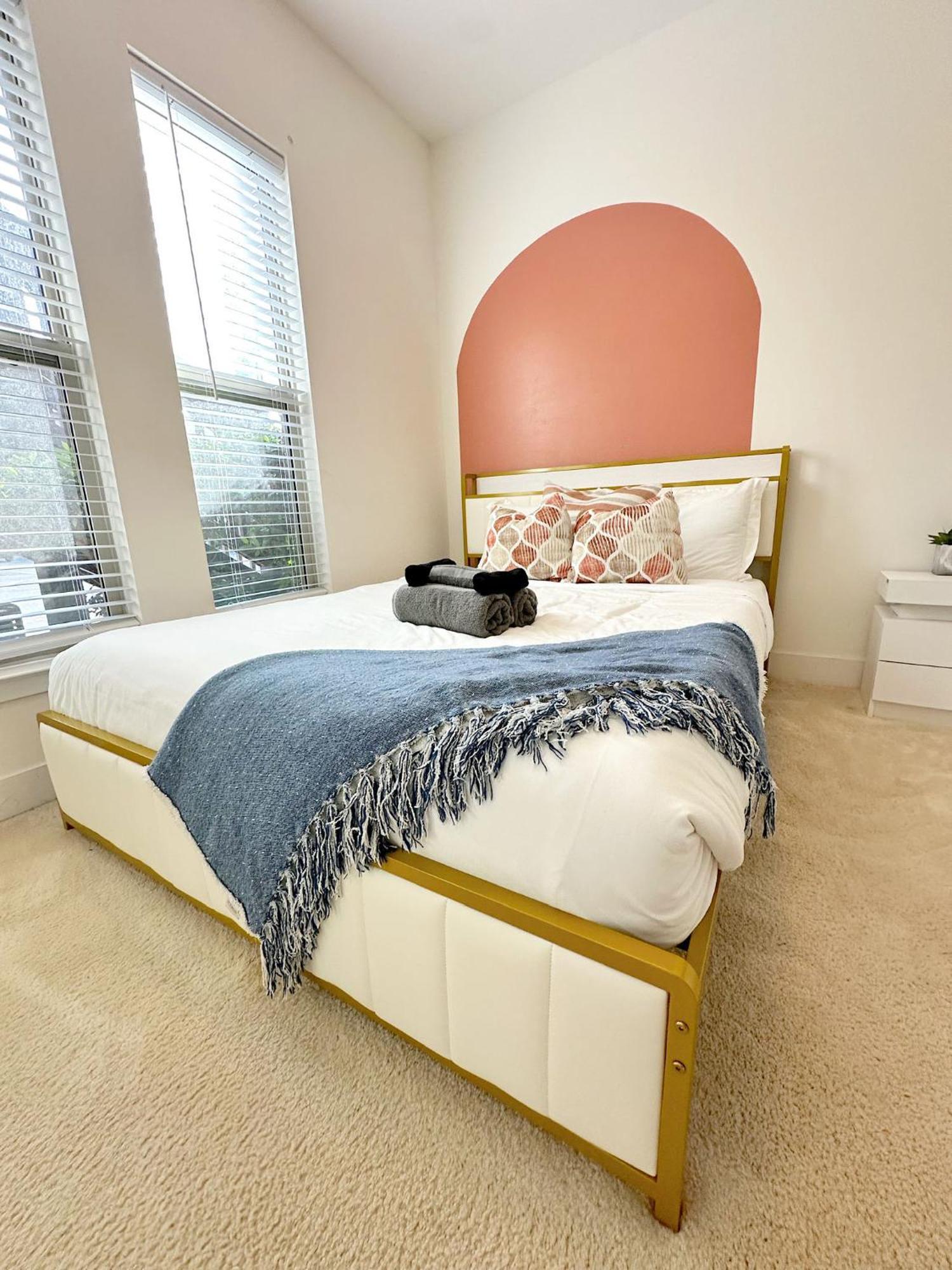 Modern Townhouse - 1 Min To Uptown Clt - Walk To Restaurants Villa Charlotte Exterior photo